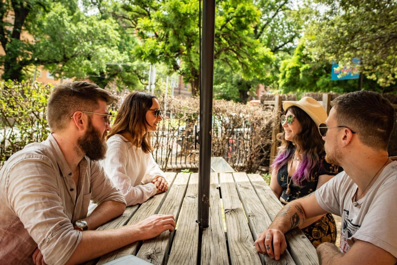The Mansion Melbourne Hostel Exterior photo The band in 2018